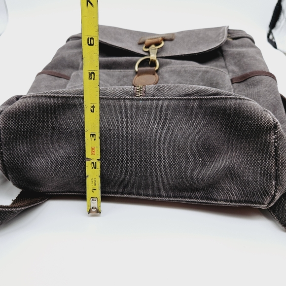 ACACIA | Revolve canvas & leather trim backpack bag - Picture 7 of 9